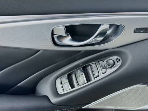 2022 Infiniti Q50 Luxe