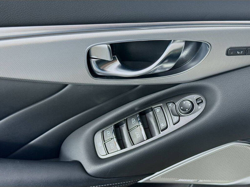 2022 Infiniti Q50 Luxe