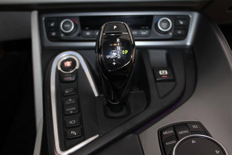 2015 BMW i8