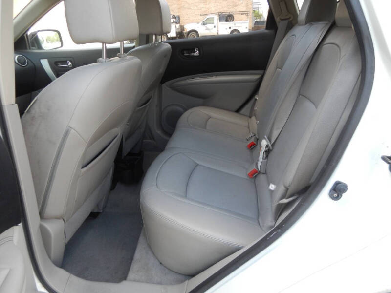 2013 Nissan Rogue SV w/SL Package