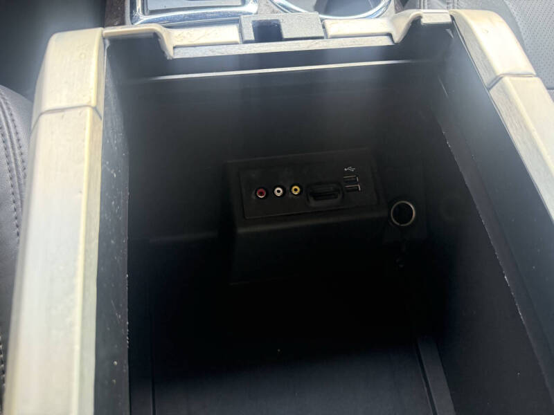 2014 Ford F-150 Platinum