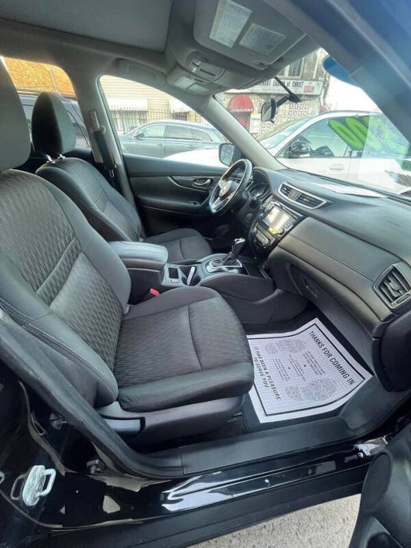 2017 Nissan Rogue SV