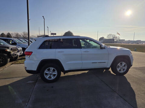 2017 Jeep Grand Cherokee Laredo