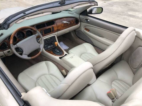 2000 Jaguar XK8