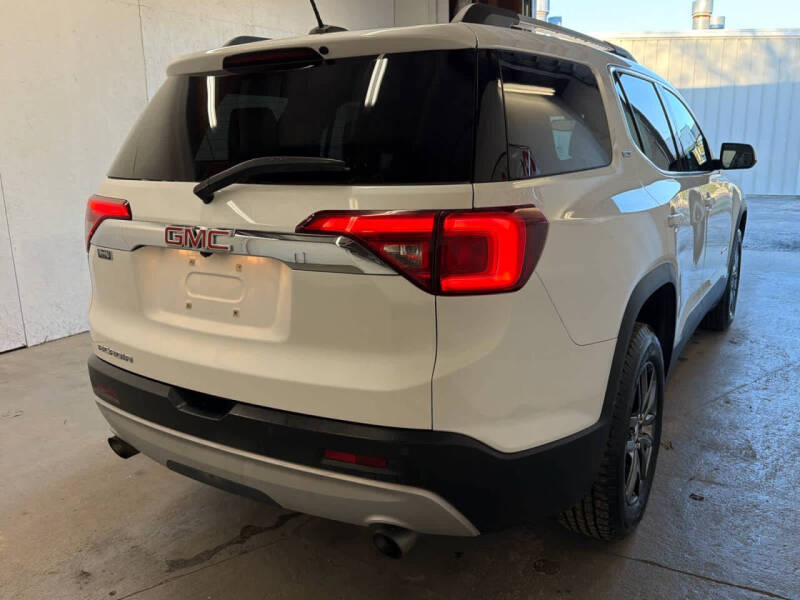 2017 GMC Acadia SLT-1