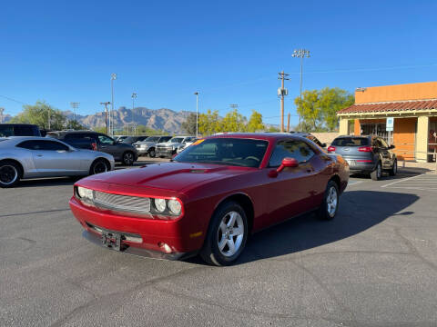 2009 Dodge Challenger for sale at CAR WORLD in Tucson AZ