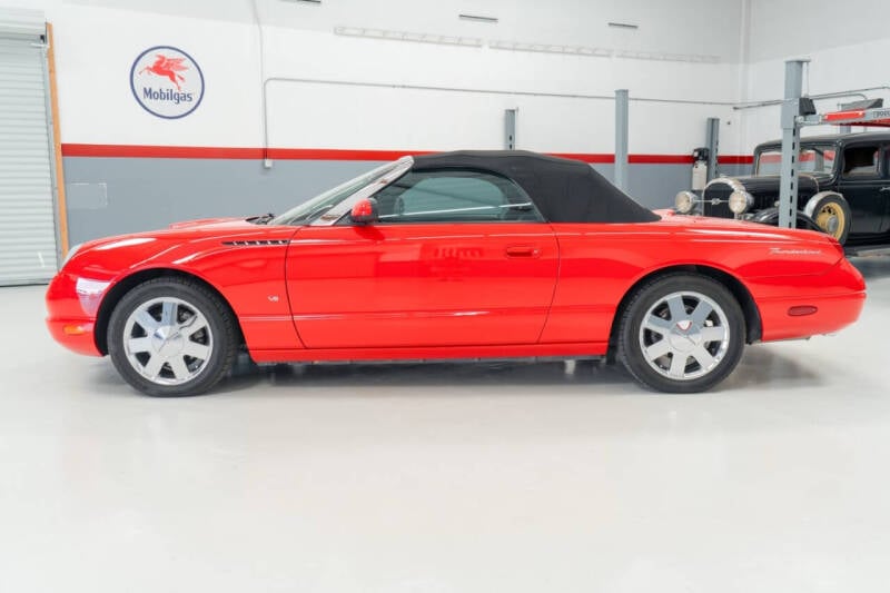 2003 Ford Thunderbird Premium photo 8