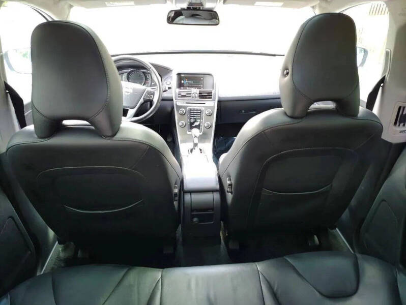 2015 Volvo XC60 T5 Drive-E Premier