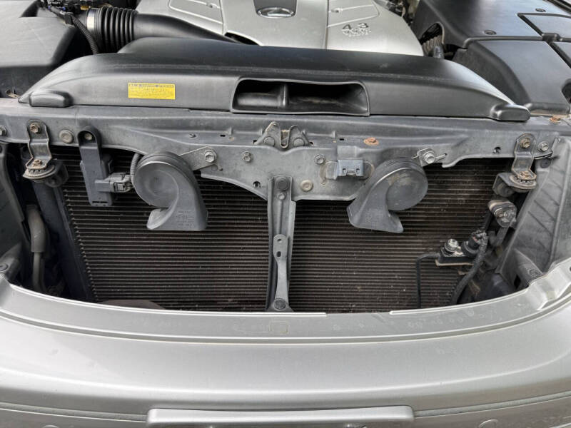 2005 Lexus LS 430