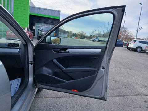 2013 Volkswagen Passat SE PZEV