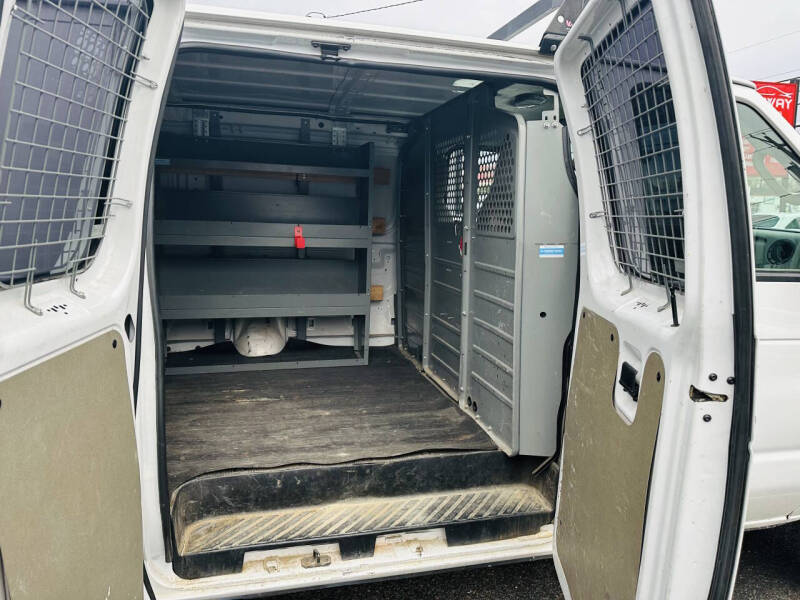 2013 Ford E-Series E-250