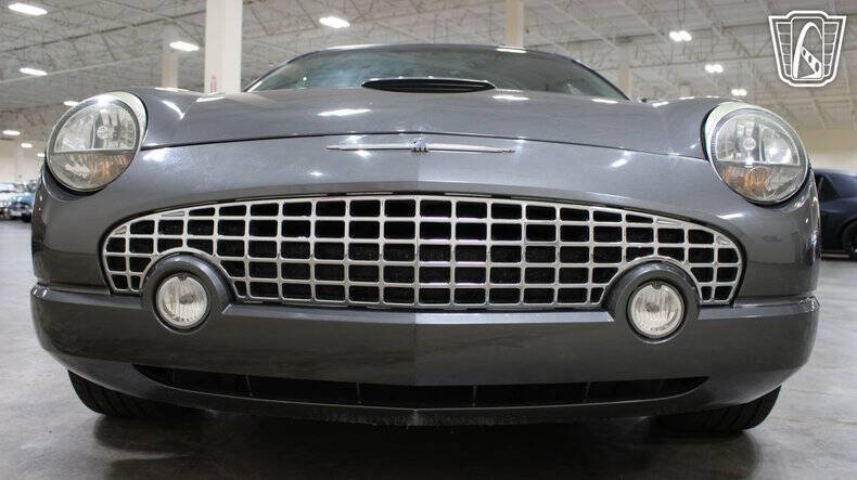 2003 Ford Thunderbird