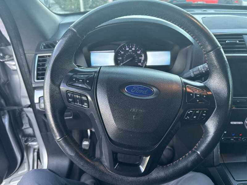 2018 Ford Explorer Sport