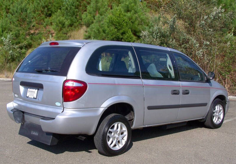 2005 Dodge Grand Caravan SE