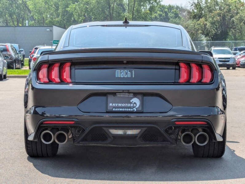 2022 Ford Mustang Mach 1