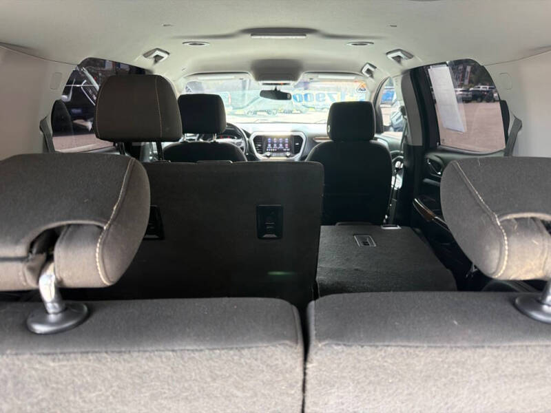 2020 GMC Acadia SLE