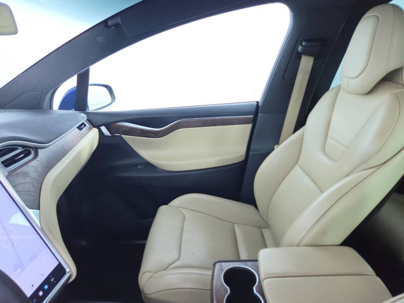 2016 Tesla Model X 75D