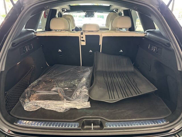 2024 Mercedes-Benz GLC 13