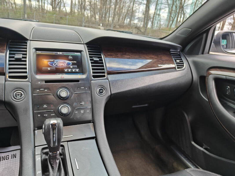 2014 Ford Taurus Limited