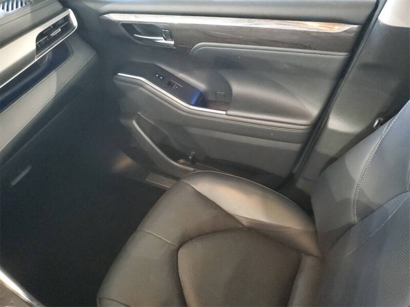 2022 Toyota Highlander Limited