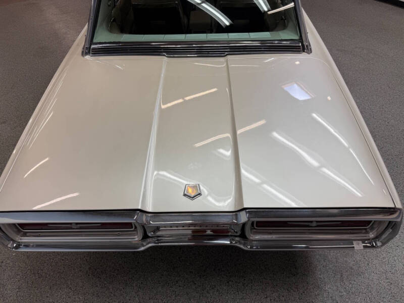 1964 Ford Thunderbird