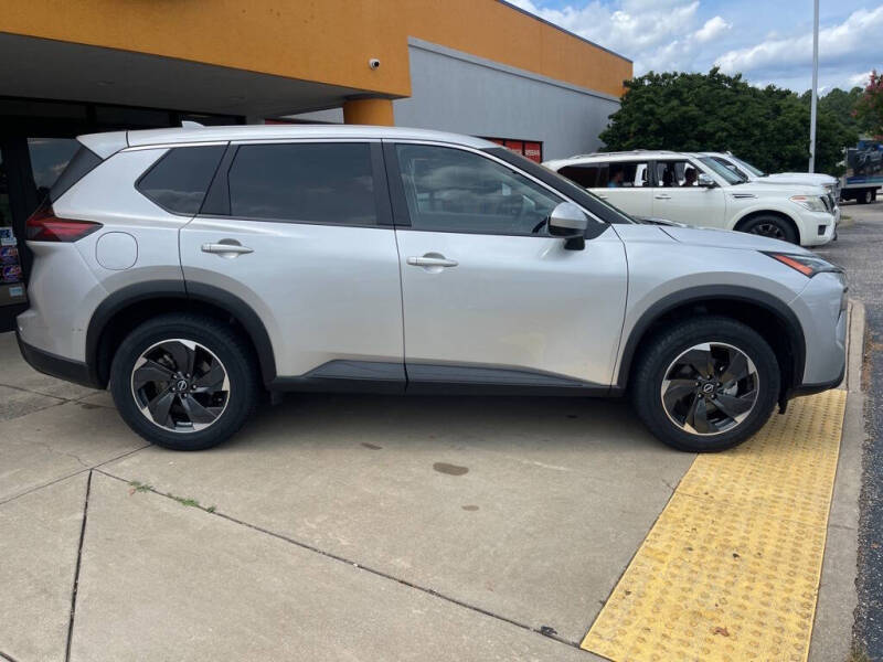 2024 Nissan Rogue SV