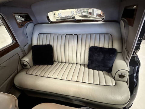 1954 Rolls-Royce Silver Dawn