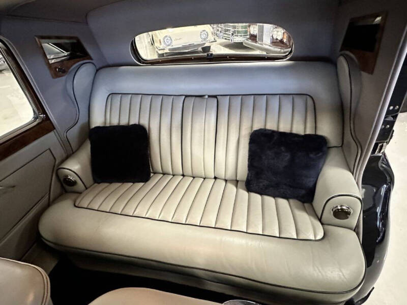 1954 Rolls-Royce Silver Dawn