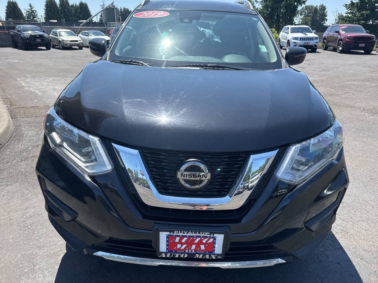used 2019 Nissan Rogue car, priced at $19,499