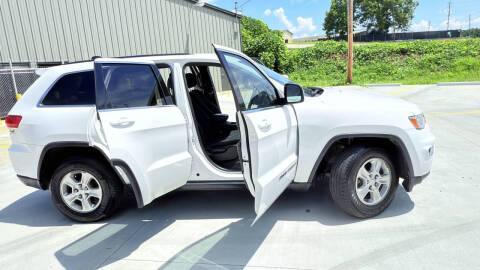 2017 Jeep Grand Cherokee Laredo