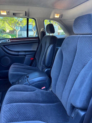 2005 Chrysler Pacifica Touring