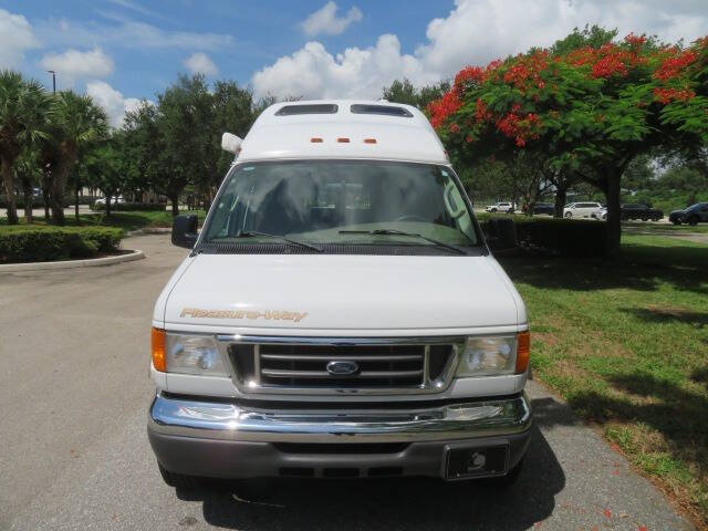 2006 Ford E-Series E-350 SD