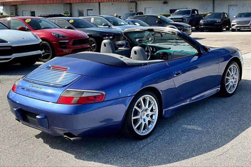 2000 Porsche 911 Carrera