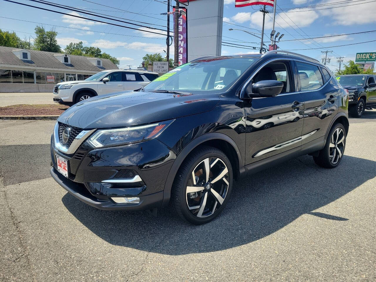 2022 Nissan Rogue Sport for sale at HILLTOP NISSAN in East Hanover, NJ