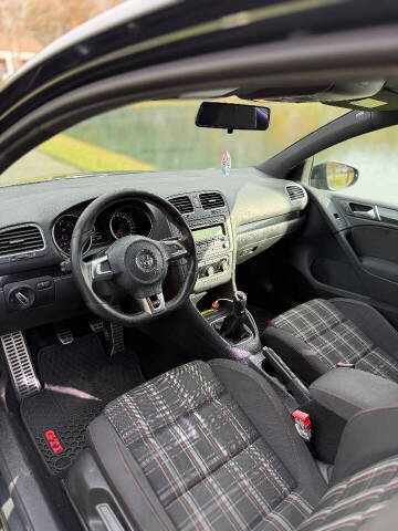 2012 Volkswagen GTI Base PZEV
