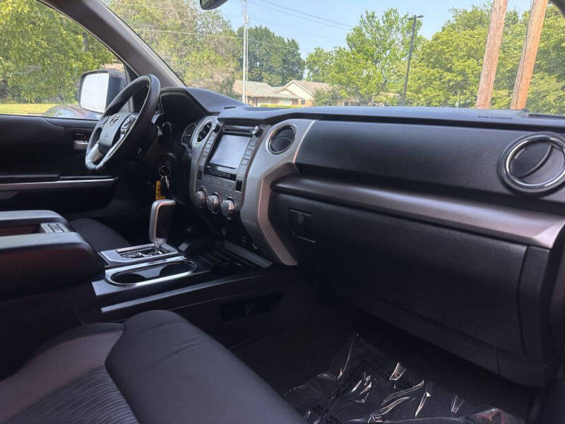 2014 Toyota Tundra SR5