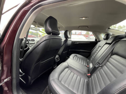 2017 Ford Fusion SE