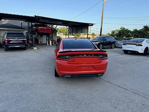 2016 Dodge Charger SXT