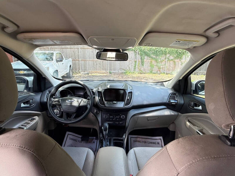 2019 Ford Escape SE