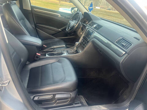 2016 Volkswagen Passat 1.8T SE