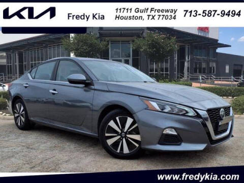 2021 Nissan Altima for sale at FREDYS CARS FOR LESS in Houston TX