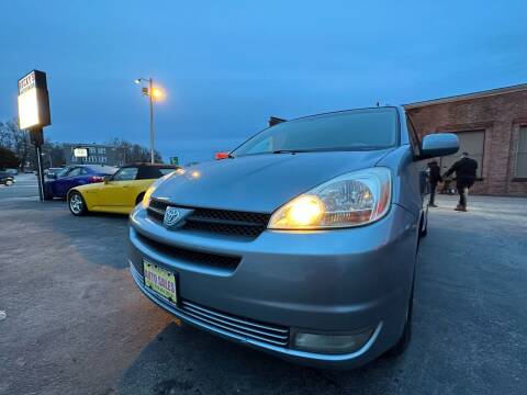 2005 Toyota Sienna for sale at Rocky's Auto Sales in Worcester MA