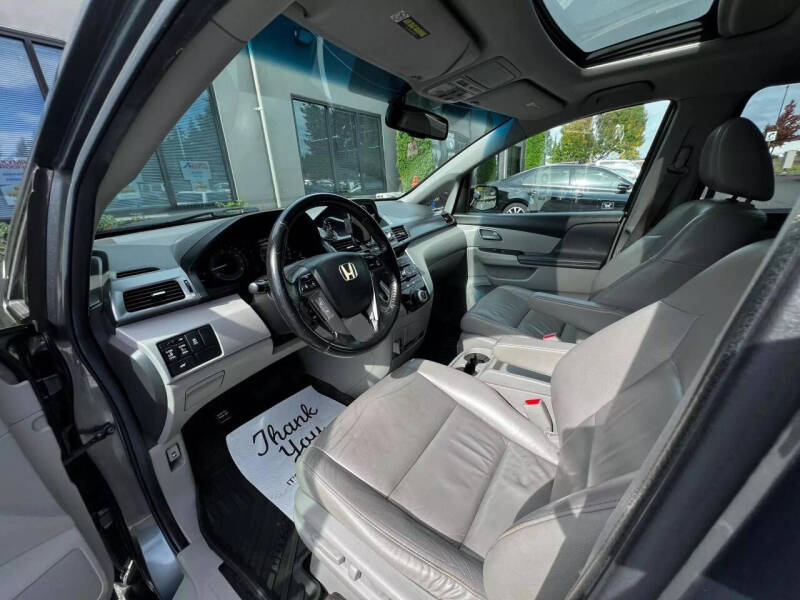 2012 Honda Odyssey EX-L photo 9