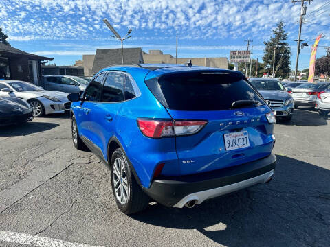 2021 Ford Escape SEL