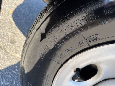 2023 Chevrolet Express 2500