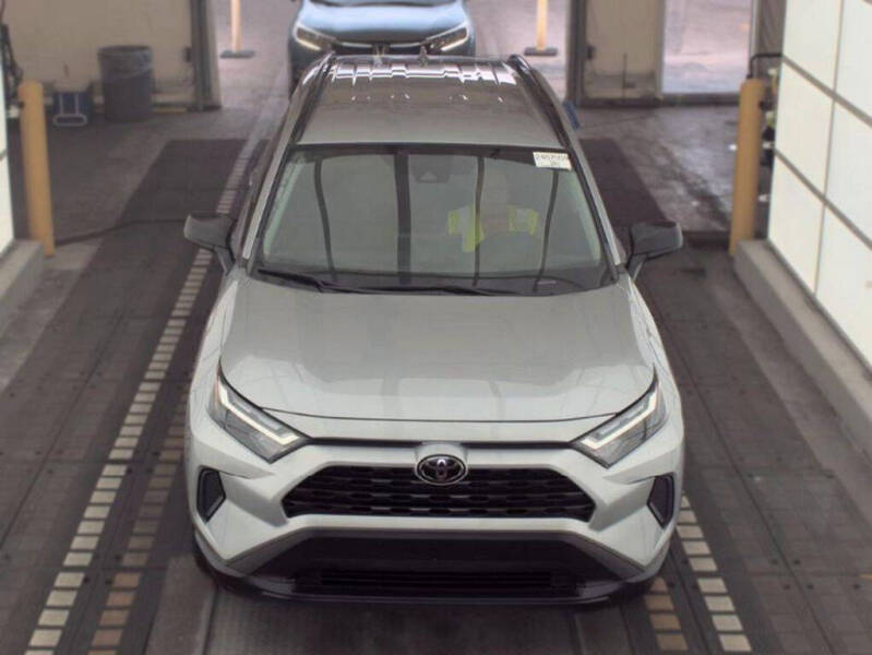 2023 Toyota RAV4 LE