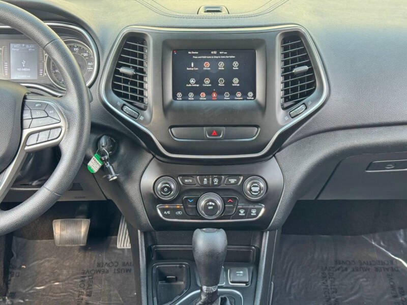 2019 Jeep Cherokee Latitude