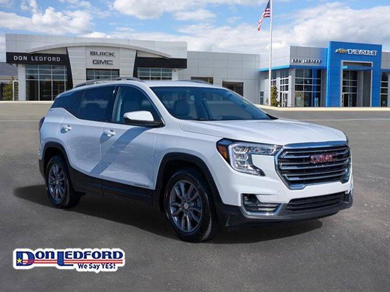 2023 GMC Terrain SLT