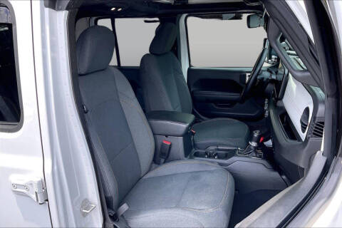 2024 Jeep Gladiator NightHawk