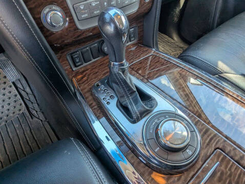 2017 Nissan Armada SV